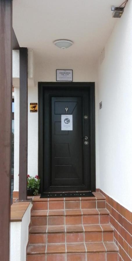 La Piazza Hotel ชูเมน ภายนอก รูปภาพ
