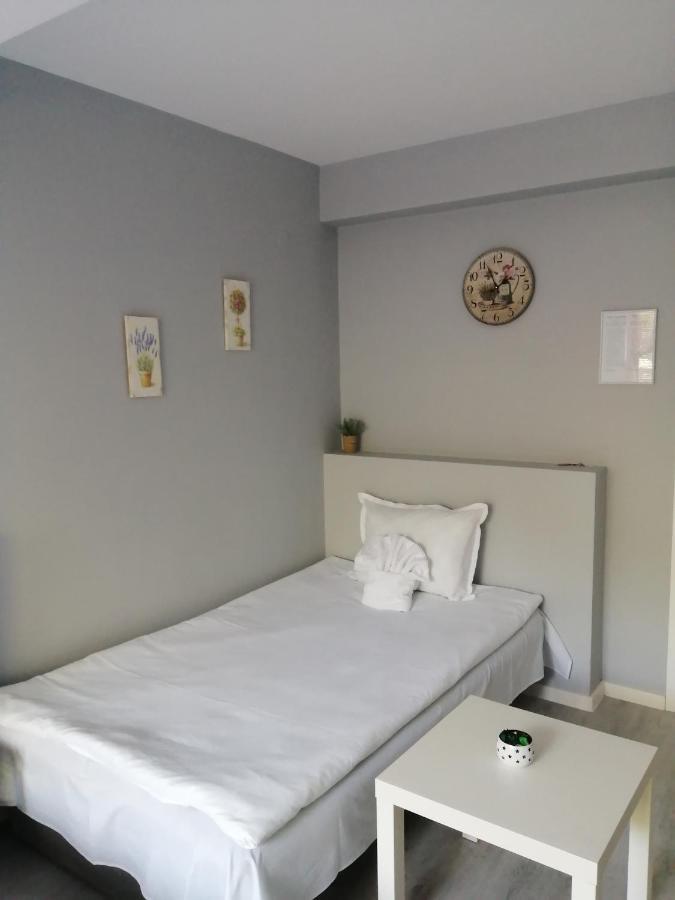 La Piazza Hotel ชูเมน ภายนอก รูปภาพ