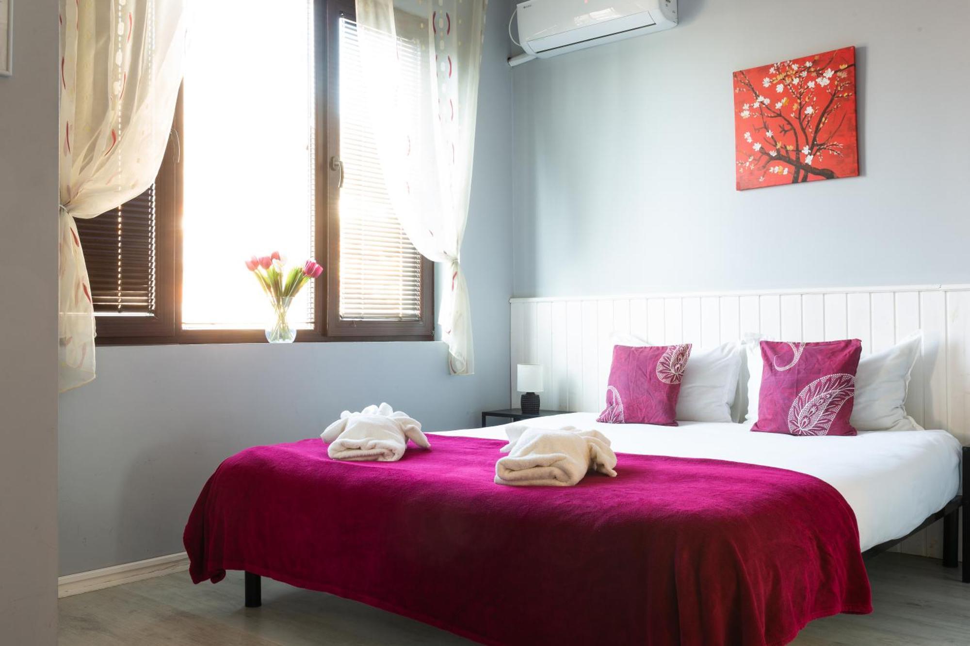 La Piazza Hotel ชูเมน ภายนอก รูปภาพ